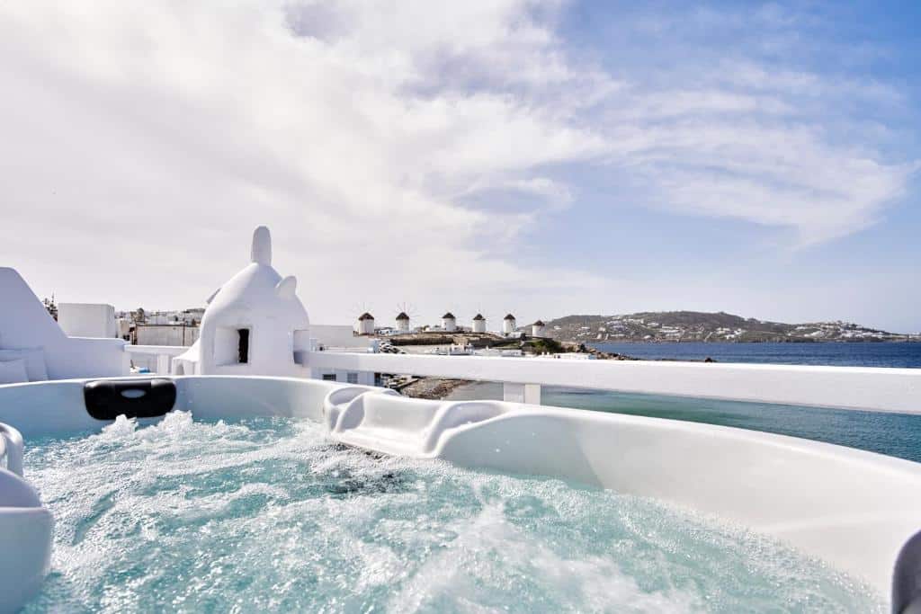 Junior Suite with Sea View and Outdoor Hot Tub - Image 10
